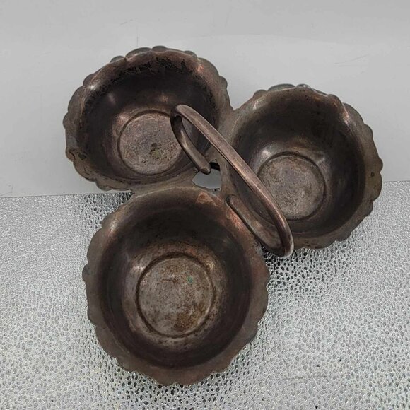 Vintage Silver-Plated Triple Bowl Condiment Server With Handle - Picture 4 of 5